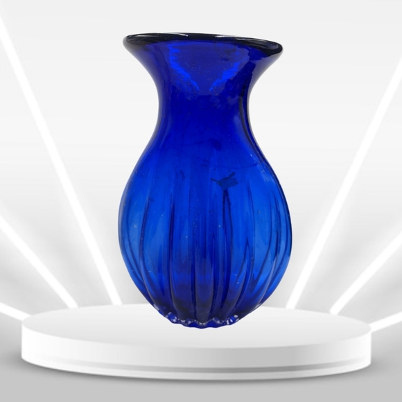 👣4/$20. Cavalier Cobalt Blue Glass Vase  Controlled Bubble - Picture 5 of 5